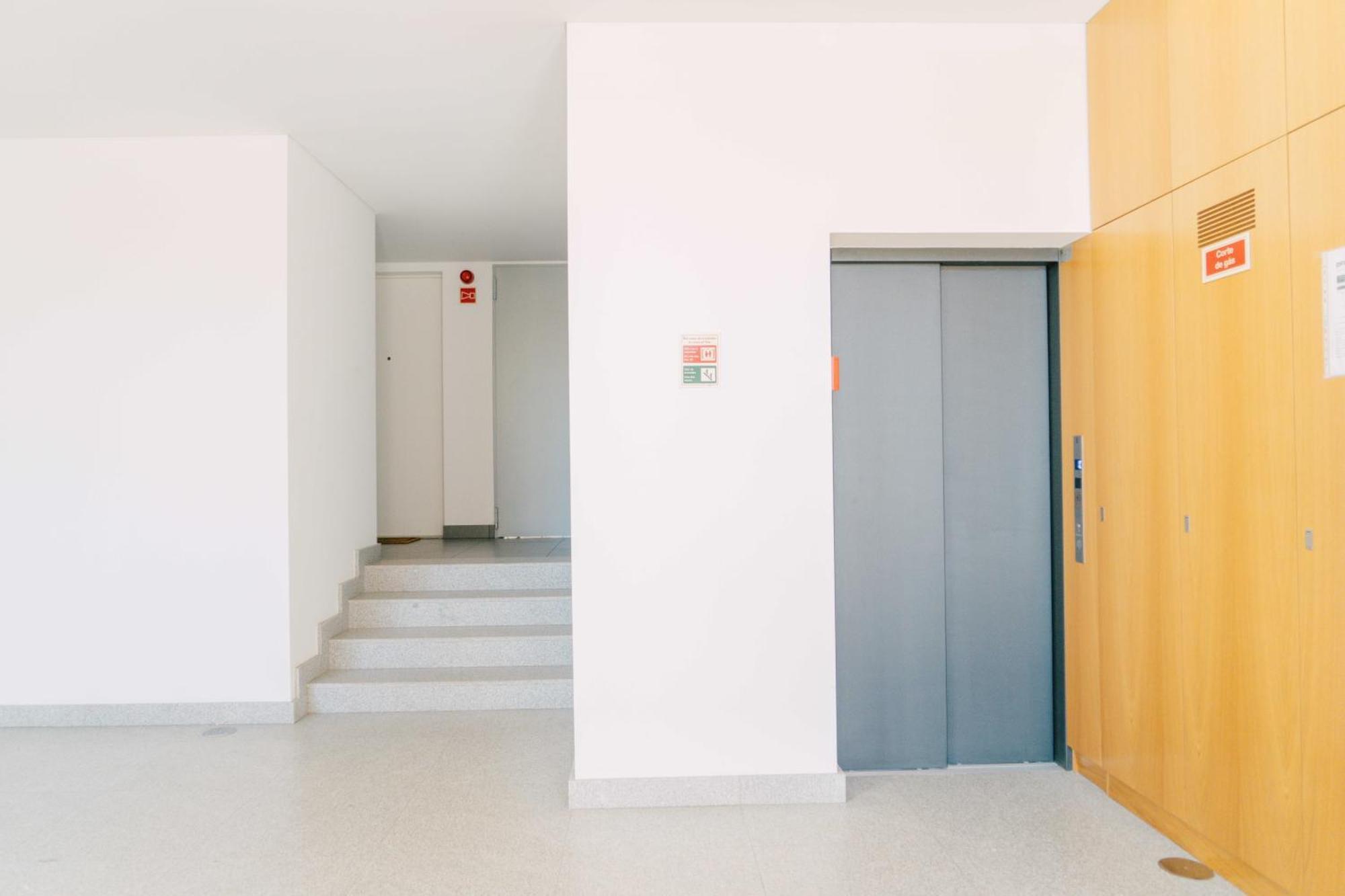 Oporto Yellow Apartments Exterior photo